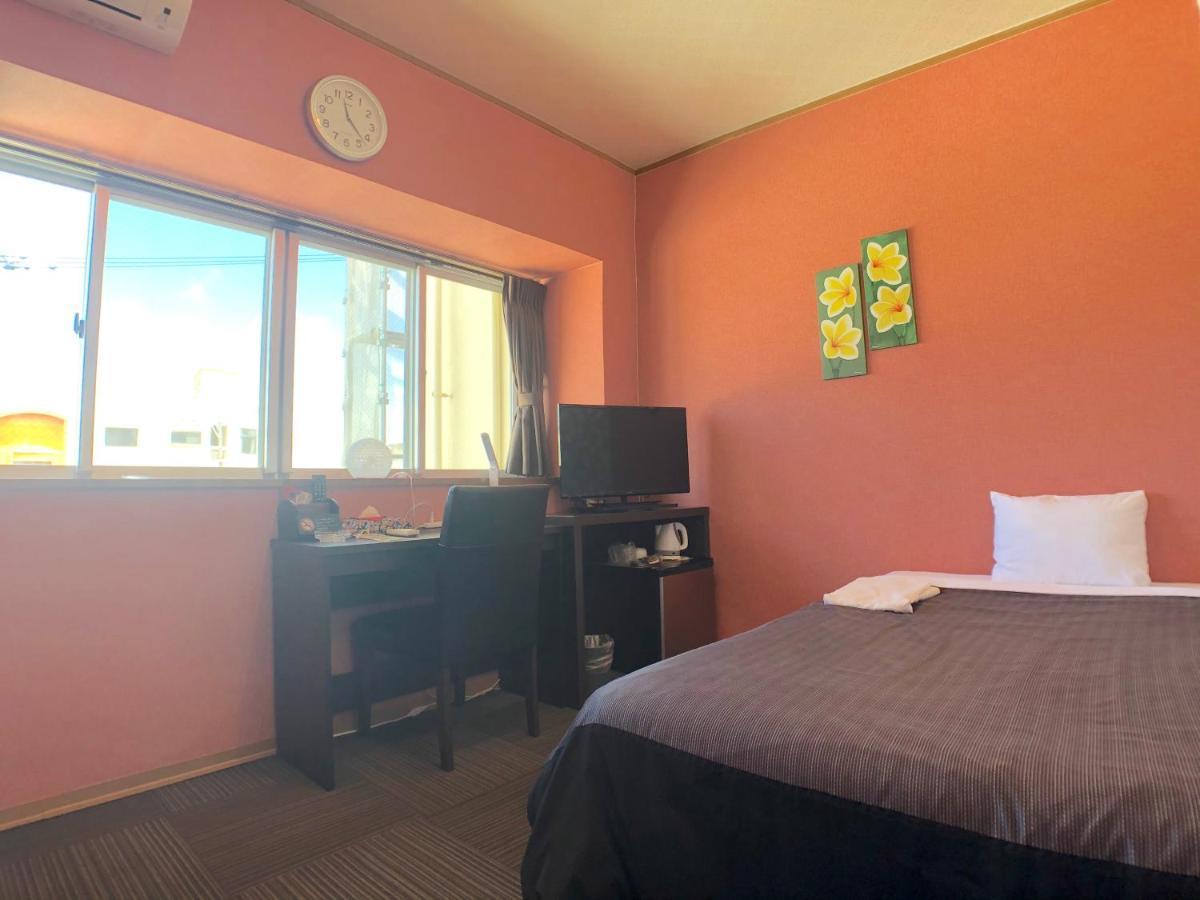 Hotel Time Rich Okinawa Esterno foto